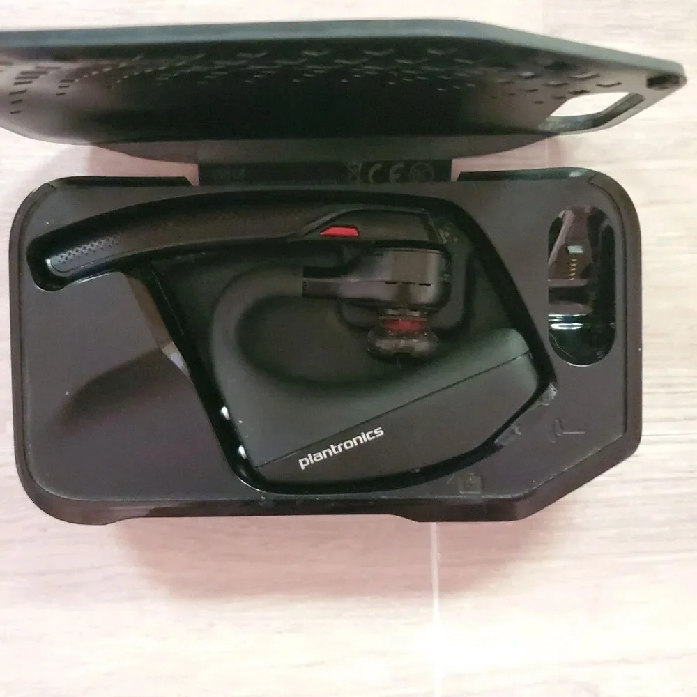 Plantronics voyager 5200